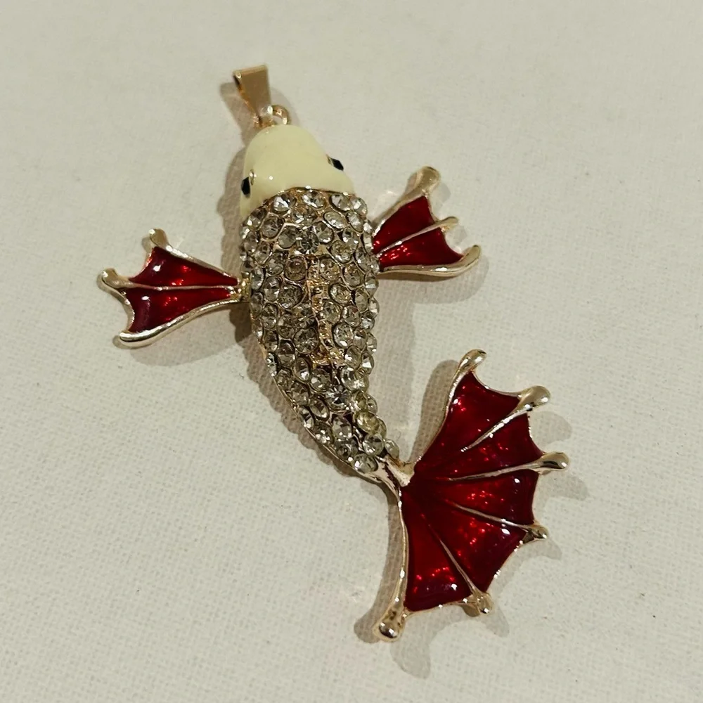 Elegant Red and Gold Crystal Fish Pendant